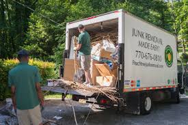 Best Retail Junk Removal  in Lisbon, IA